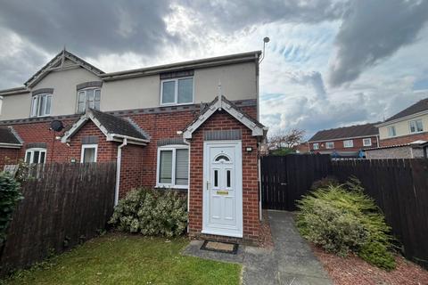 2 bedroom house to rent, Hales Entry, Hull, East Riding of Yorkshire, UK, HU9