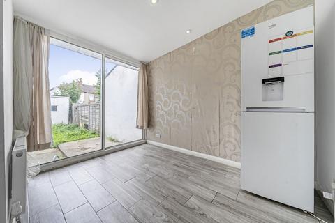 2 bedroom terraced house for sale, Cutmore Street, Gravesend