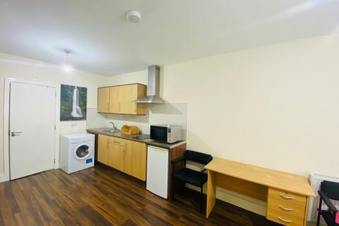 1 bedroom flat to rent, Boxtree Road, Harrow Weald HA3