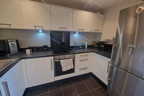 3 bedroom apartment to rent, Gabriel House, Needleman Close, Colindale NW9 5UF