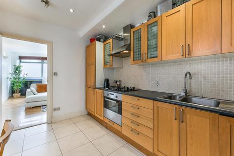 1 Barrow Walk, Brentford, TW8 0RA