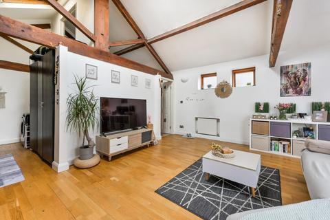 1 Barrow Walk, Brentford, TW8 0RA