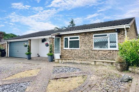4 bedroom bungalow for sale, Spinney Close, St Leonards, BH24 2RB