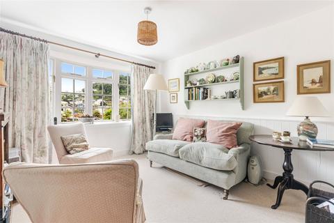 2 Alma Steps, Kingswear, Dartmouth, TQ6 0BP