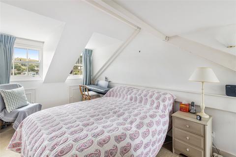 2 Alma Steps, Kingswear, Dartmouth, TQ6 0BP