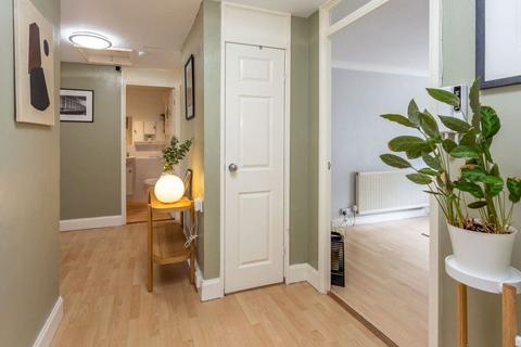 2 bedroom flat for sale, 6/8 Burns Street, Edinburgh EH6 8DS