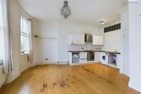 1 bedroom flat for sale, Lansdowne Place, Hove, East Sussex, BN3