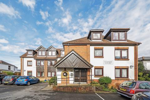 1 bedroom flat for sale, Bitterne Road East, Southampton SO18