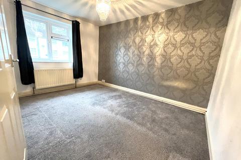 2 bedroom flat for sale, Leckford Close, Southampton SO18