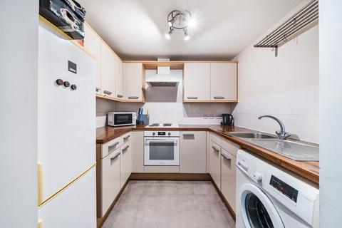 1 bedroom flat for sale, Crestwood View, Hampshire SO50