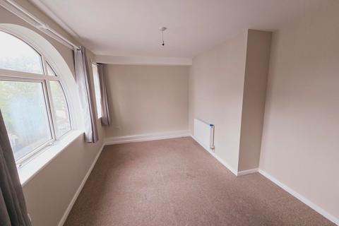 2 bedroom flat for sale, Spring Garden Lane, Hampshire PO12