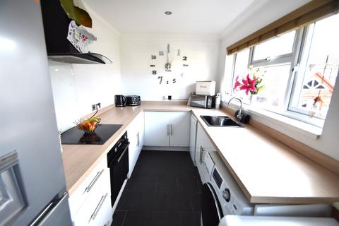 3 bedroom end of terrace house for sale, Bondfields Crescent, Havant PO9