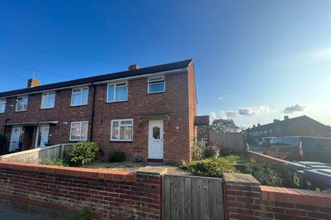 2 bedroom end of terrace house for sale, Muccleshell Close, Hampshire PO9