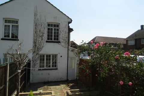 2 bedroom house to rent, Sultan Road, Emsworth PO10