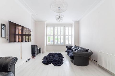 1 bedroom flat for sale, Elfindale Road, London