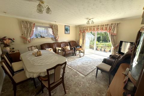 3 bedroom bungalow for sale, Pound Gate Drive, Fareham PO14