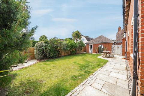 4 bedroom detached house for sale, Hillside Mews, Southampton SO31