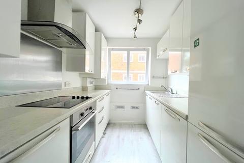 2 bedroom flat for sale, Craneswater Park, Hampshire PO4