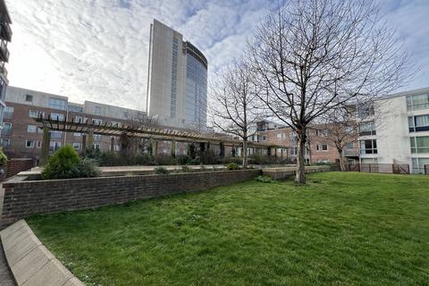 1 bedroom flat for sale, Cross Street, Portsmouth PO1