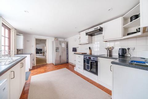 2 bedroom flat for sale, South Parade, Southsea PO5