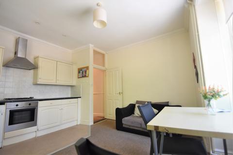 2 bedroom flat to rent, Havant Street, Portsmouth PO1