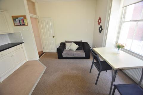 2 bedroom flat to rent, Havant Street, Portsmouth PO1