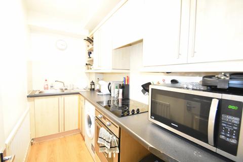 2 bedroom flat to rent, Landport Terrace, Portsmouth PO1