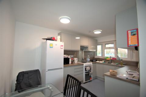 3 bedroom flat to rent, Sackville Street, Southsea PO5