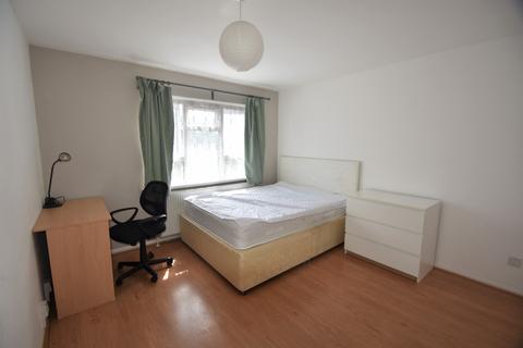 3 bedroom flat to rent, Sackville Street, Southsea PO5