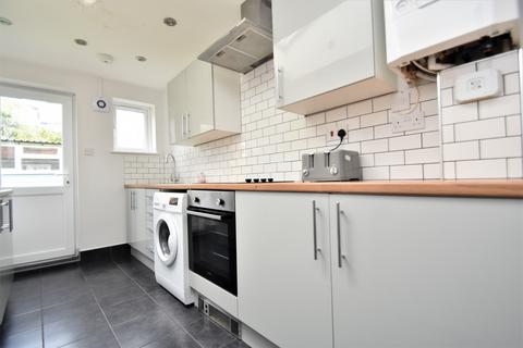 7 bedroom terraced house to rent, Liss Road, Southsea PO4