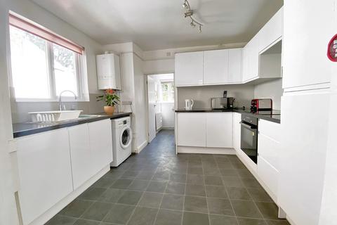 5 bedroom terraced house to rent, Britannia Road, Southsea PO5