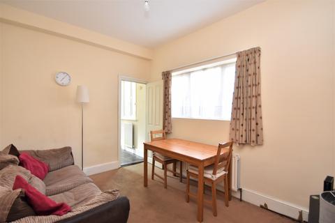 5 bedroom end of terrace house to rent, Harold Road, Southsea PO4