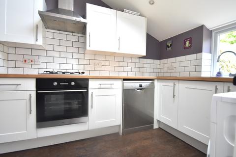 5 bedroom terraced house to rent, Telephone Road, Southsea PO4