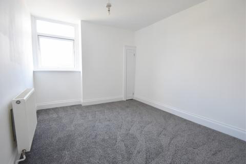 2 bedroom flat to rent, Victoria Road South, Southsea PO5