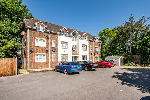 17 bedroom flat for sale, Millbrook Road East, Southampton SO15