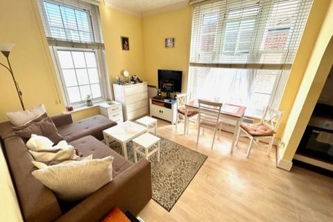 1 bedroom flat for sale, Queensway, Southampton SO14