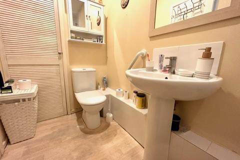 1 bedroom flat for sale, Queensway, Southampton SO14