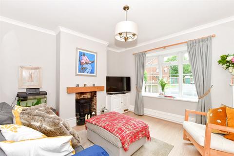 2 bedroom semi-detached house for sale, Station Road, Lingfield, Surrey