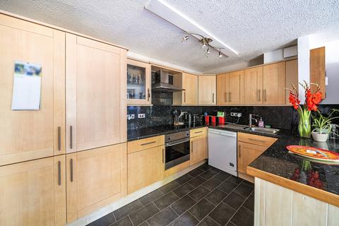 2 bedroom flat for sale, Cranbury Terrace, Hampshire SO14