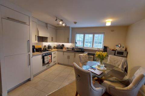 2 bedroom flat for sale, Oak Leaf Way, Waterlooville PO8