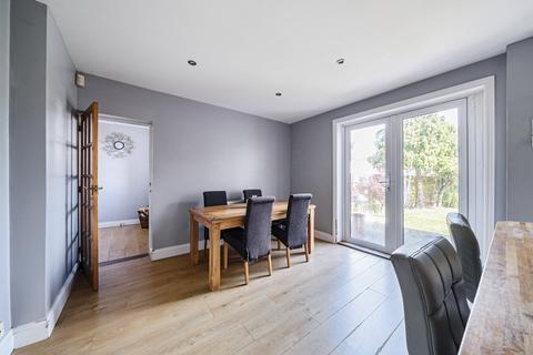 4 bedroom end of terrace house for sale, Aldermoor Road, Hampshire PO7