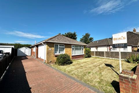 2 bedroom bungalow for sale, Bernina Avenue, Hampshire PO7