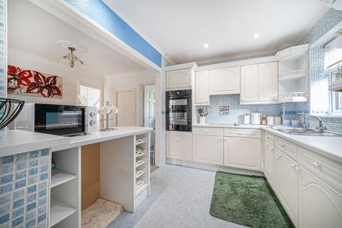 25 Croft Road, Oakley, Basingstoke, RG23 7LA