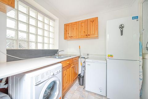 25 Croft Road, Oakley, Basingstoke, RG23 7LA