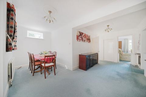 25 Croft Road, Oakley, Basingstoke, RG23 7LA