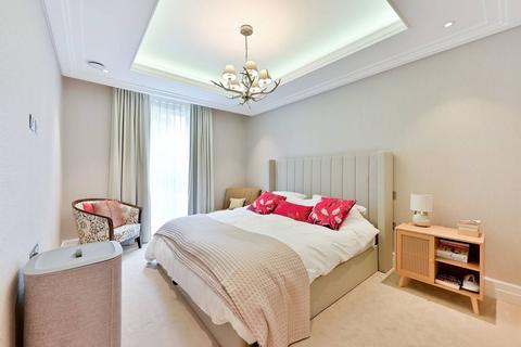 2 bedroom flat for sale, Chambers Park Hill, West Wimbledon, London, SW20