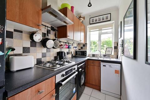 1 bedroom flat for sale, Wyke Road, Raynes Park, London, SW20