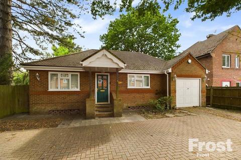 2 bedroom bungalow for sale, Gloucester Crescent, Staines-upon-Thames, Surrey, TW18