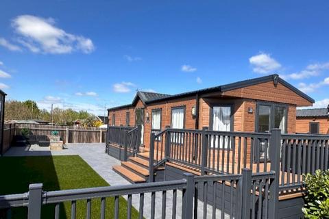 2 bedroom lodge for sale, Plot 25, Broadway Road WR11