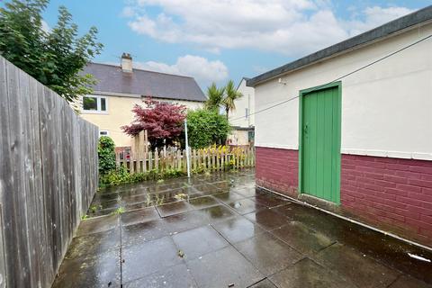 3 bedroom semi-detached house for sale, Dixon Place, Dunston, NE11